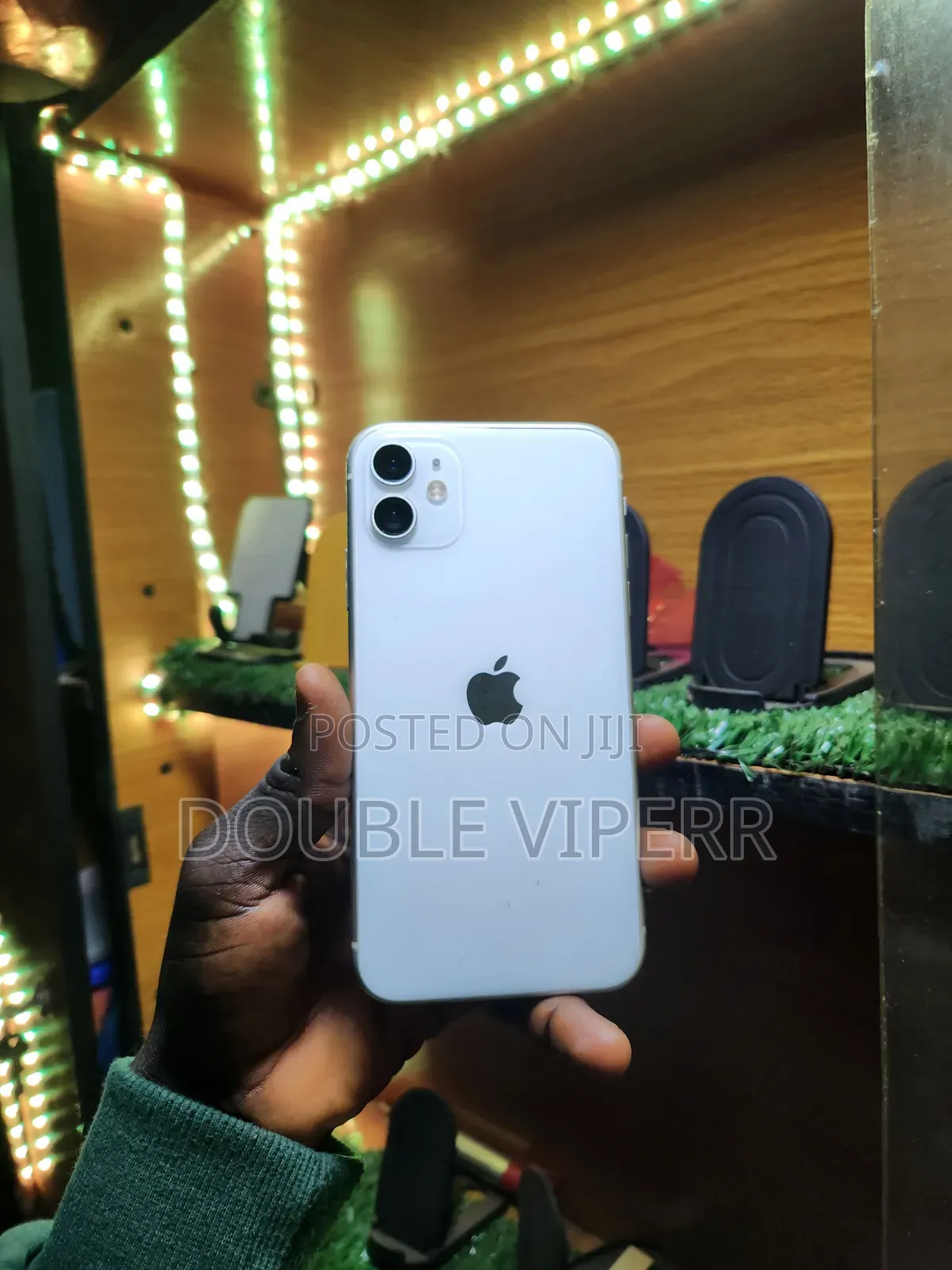 Apple iPhone 11 64 GB White