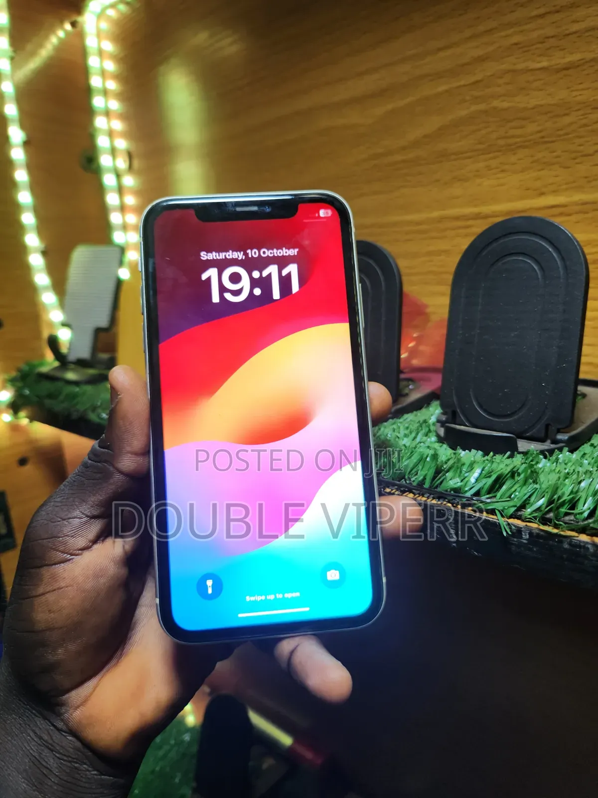 Apple iPhone 11 64 GB White