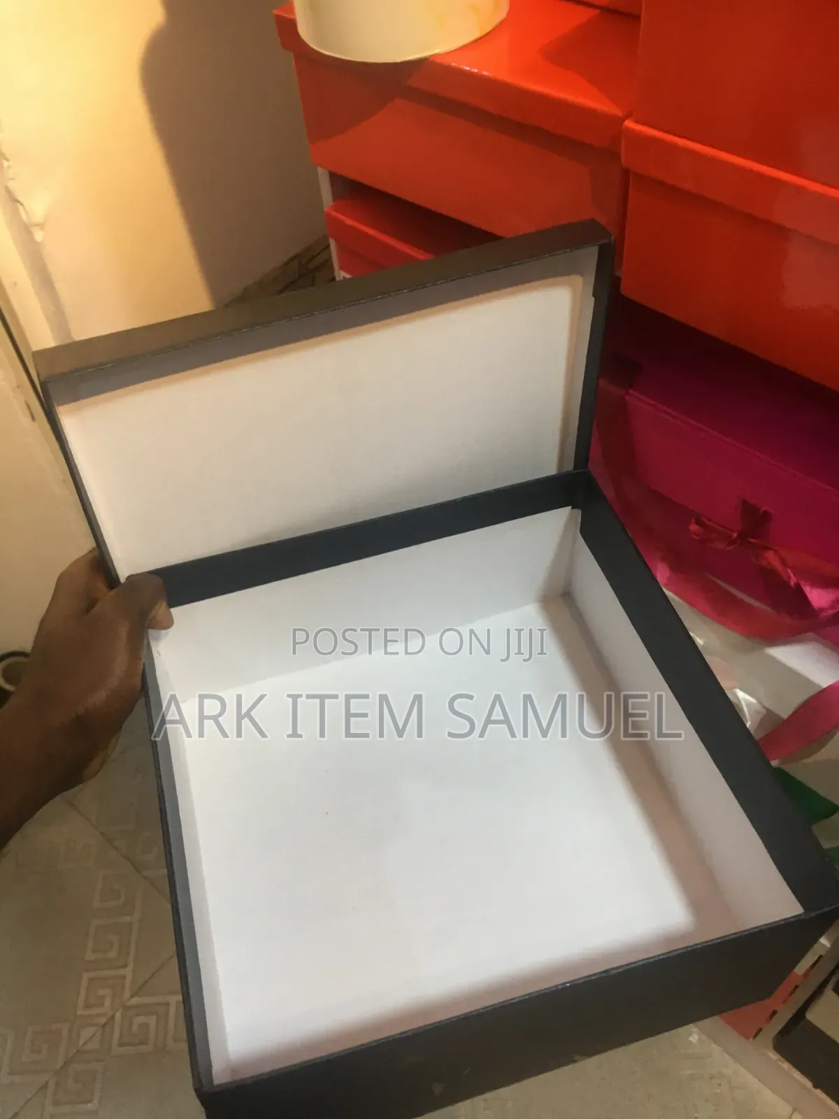 Good Plain Gift Box