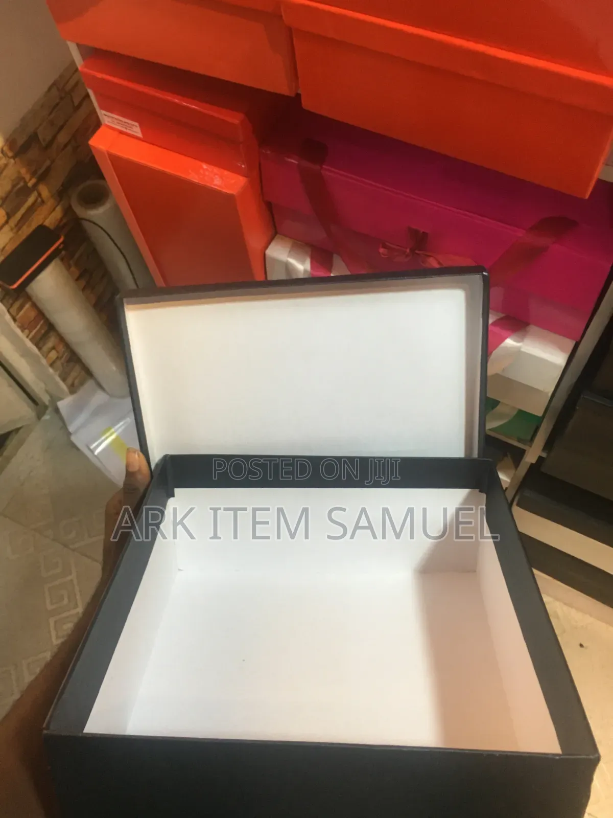 Good Plain Gift Box