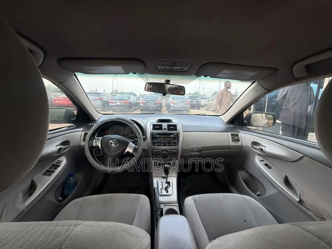Toyota Corolla 2013 Gray