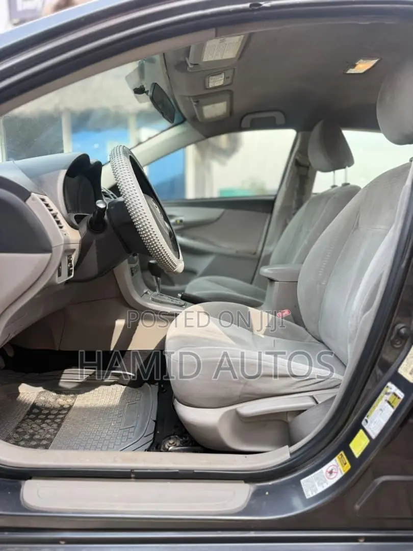 Toyota Corolla 2013 Gray
