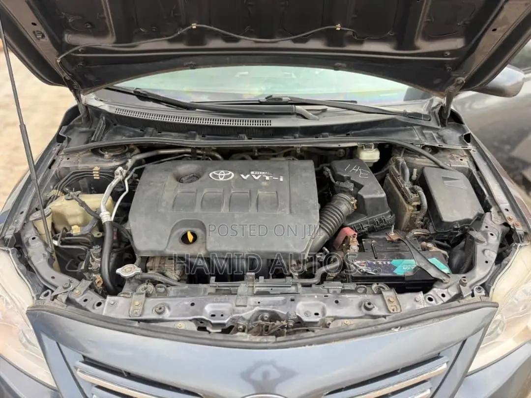 Toyota Corolla 2013 Gray