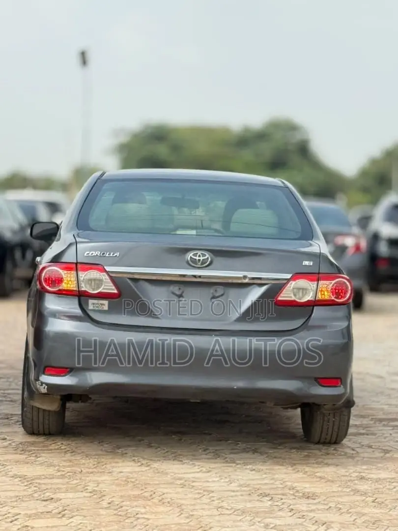 Toyota Corolla 2013 Gray