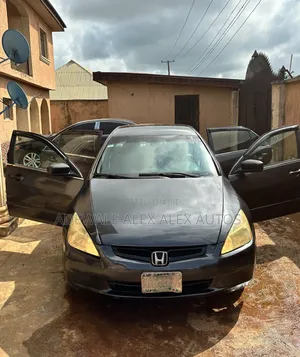 Honda Accord 2004 Gray