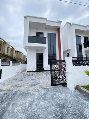 4bdrm Duplex in Private Estate for sale