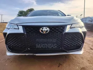 Toyota Avalon 2019