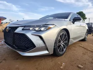 Toyota Avalon 2019