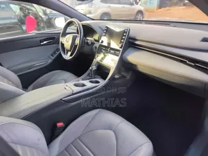 Toyota Avalon 2019