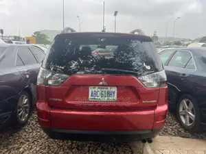 Mitsubishi Outlander ES 2010 Red