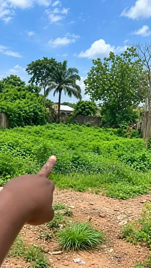 For SALE ON DISTRESS of a Very Close to Golf Estate