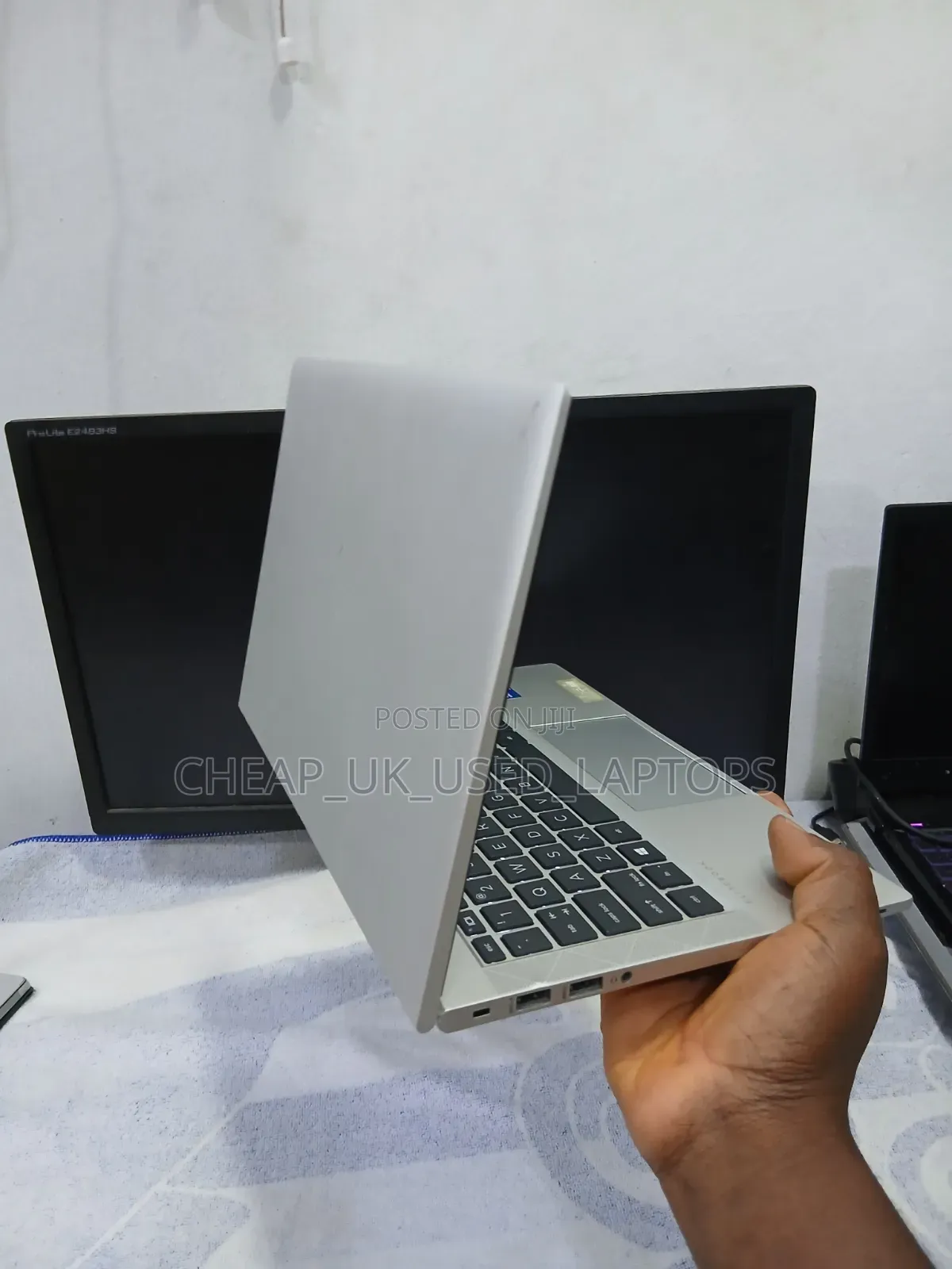 Laptop HP EliteBook 830 G8 8GB Intel Core i7 SSD 512GB