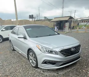 Hyundai Sonata Limited 2.0T 4dr Sedan (2.0L 4cyl Turbo 6A) 2015 Silver
