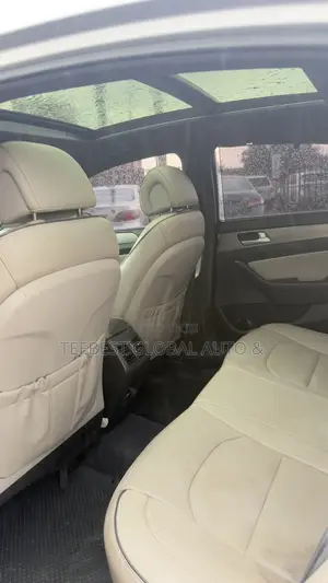 Hyundai Sonata Limited 2.0T 4dr Sedan (2.0L 4cyl Turbo 6A) 2015 Silver