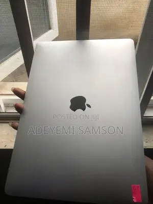 Laptop Apple MacBook Pro 2020 16GB Intel Core i7 SSD 512GB