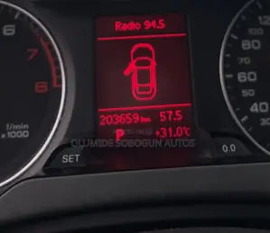 Audi A4 2.0 TDI Avant Automatic 2011 Red