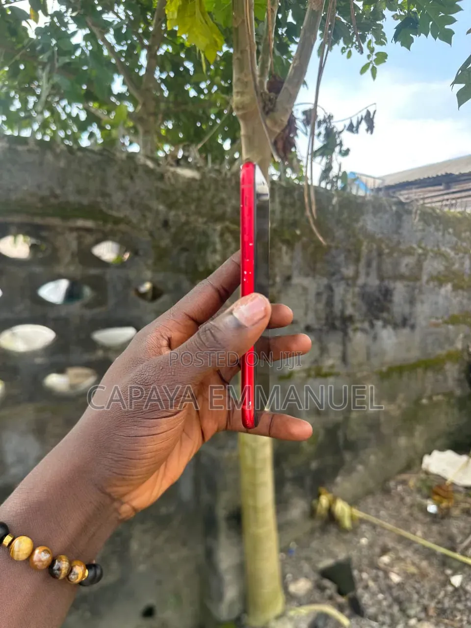 Apple iPhone XR 64 GB Red