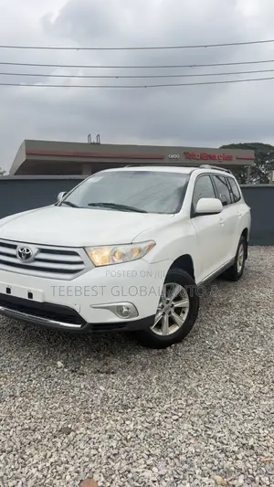 Toyota Highlander 3.5L 4WD 2013 White