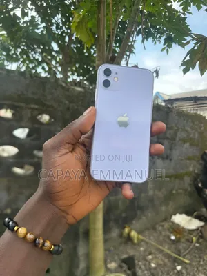 Apple iPhone 11 64 GB