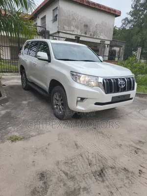 Toyota Land Cruiser Prado 4.0 Petrol GX-R 2021 White