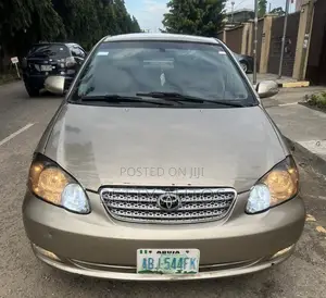 Toyota Corolla 2005 Gold