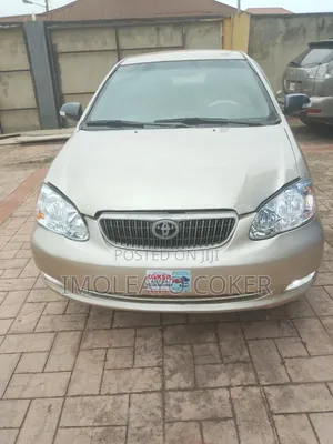Toyota Corolla 2004 Gold