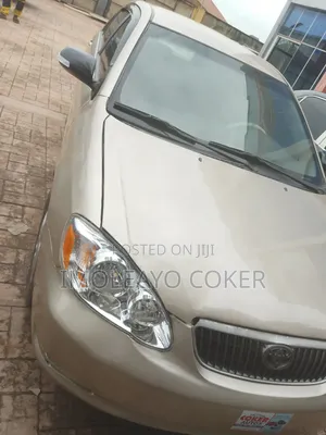 Toyota Corolla 2004 Gold