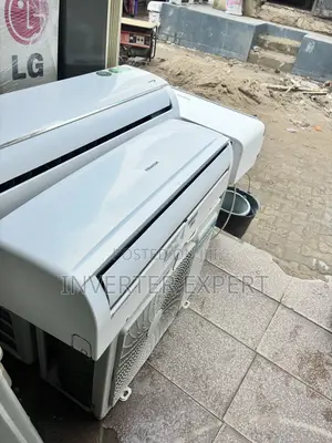 Hisense White Inverter AC