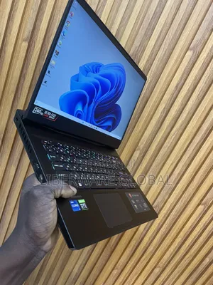 Laptop MSI Vector GP66HX 12UGS 16GB Intel Core i7 SSD 512GB