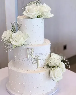 Affordable 3 Step Wedding Cake