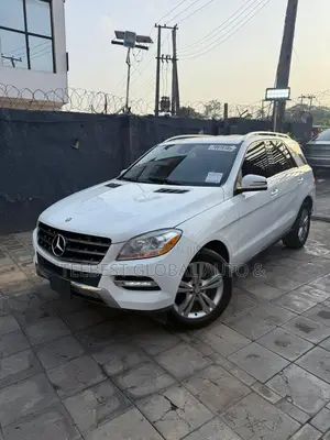 Mercedes-Benz M Class ML350 4MATIC 4dr SUV AWD (3.5L 6cyl 7A) 2015