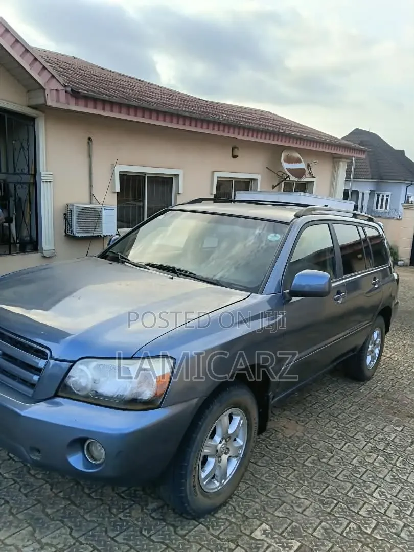 Toyota Highlander 2005 Blue