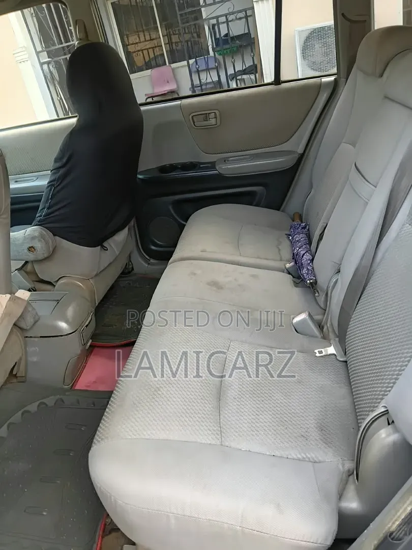 Toyota Highlander 2005 Blue