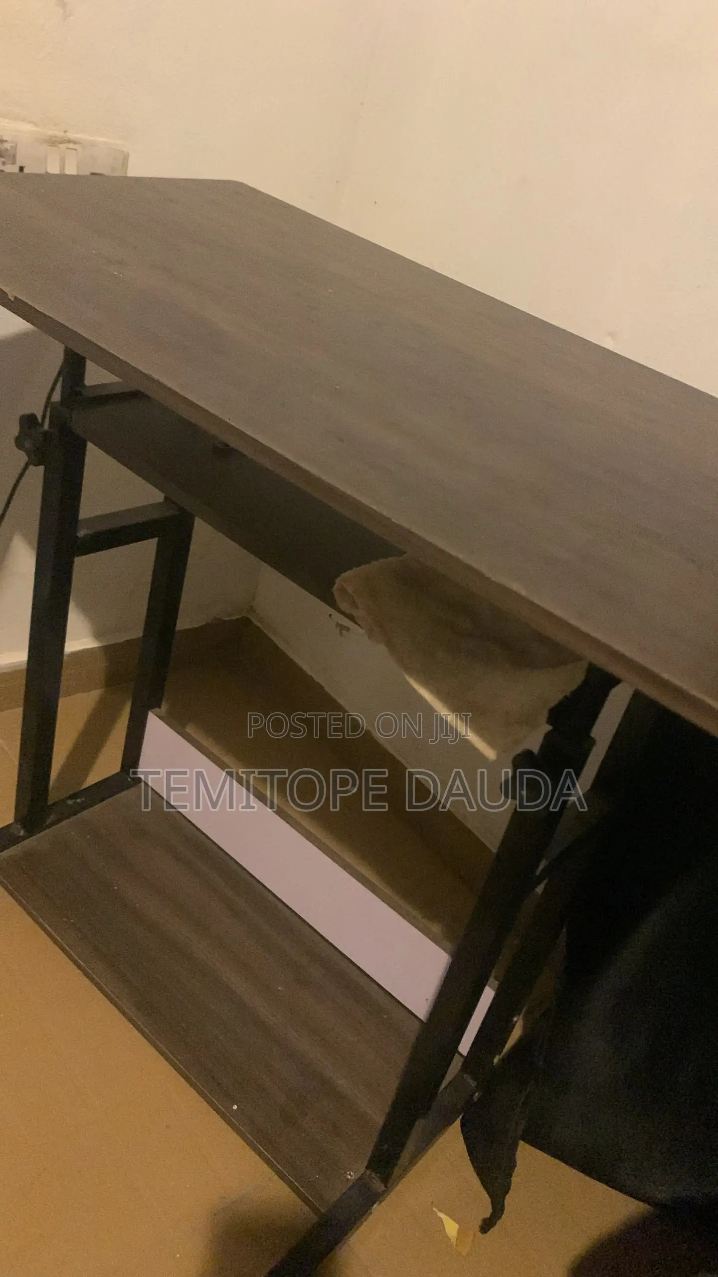 Fancy Laptop/ Reading Table