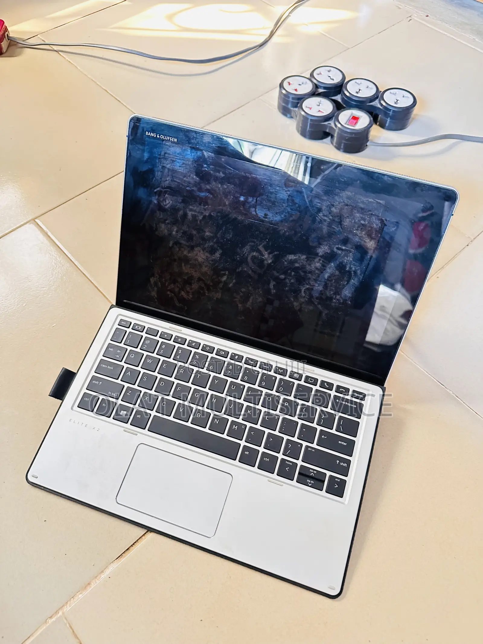 Laptop HP Elite X2 1012 G2 8GB Intel Core i5 SSHD+SSD 256GB