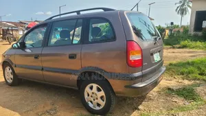 Opel Zafira 2002 Brown