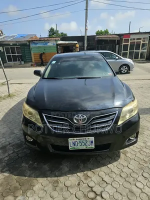 Toyota Camry XLE V6 4dr Sedan (3.5L 6cyl 6A) 2011 Black