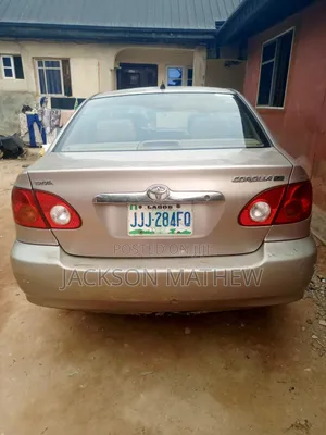 Toyota Corolla 1.4 2004 Gold