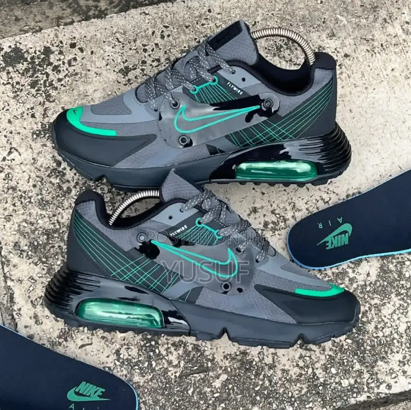 Original Nike Sneakers