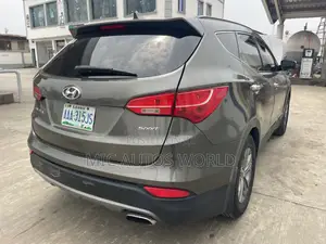 Hyundai Santa Fe 2015 Brown