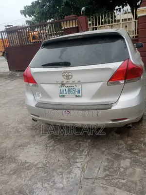 Toyota Venza 2011 Silver