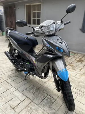 TVS Neo NX 2025 Silver