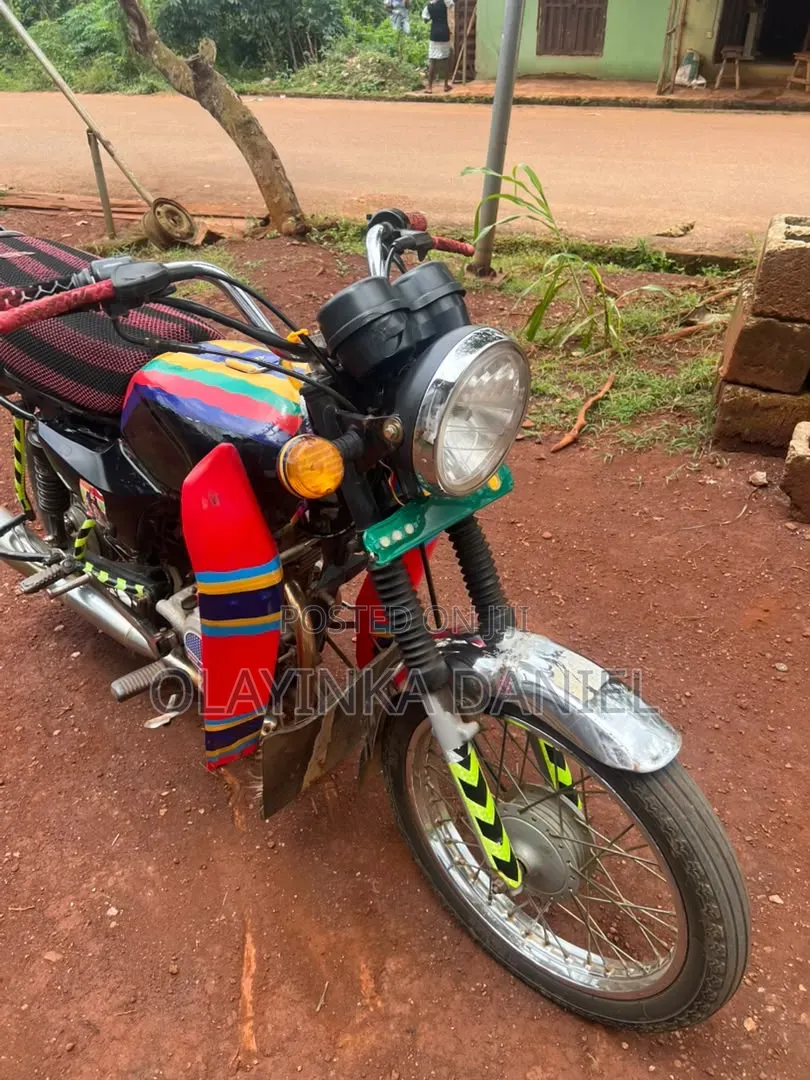 Bajaj Boxer 2018 Red