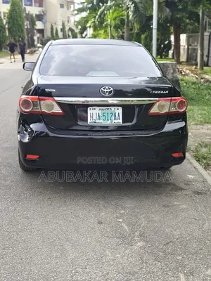 Toyota Corolla 2013 Black