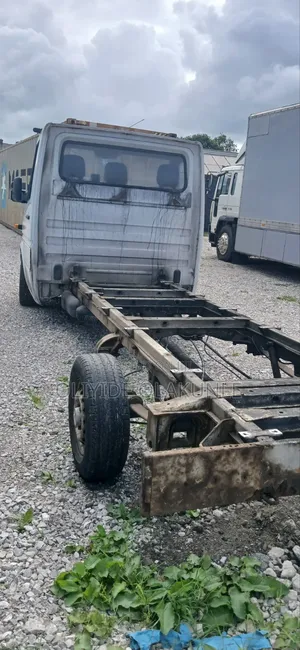 Mercedes-Benz 814D 1998 White