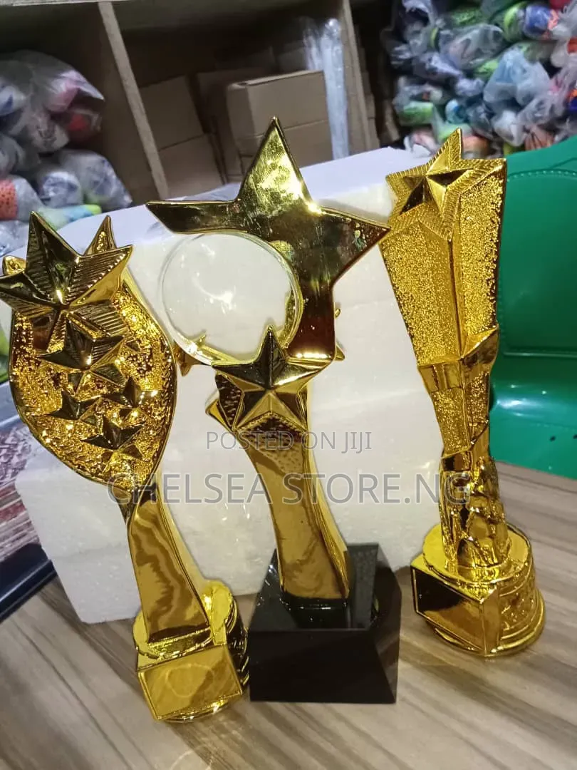 Gold Trophy Award X012
