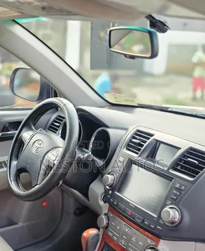 Toyota Highlander Limited 2010 Red