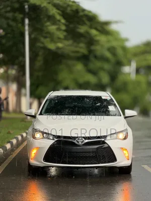 Toyota Camry 2016 White
