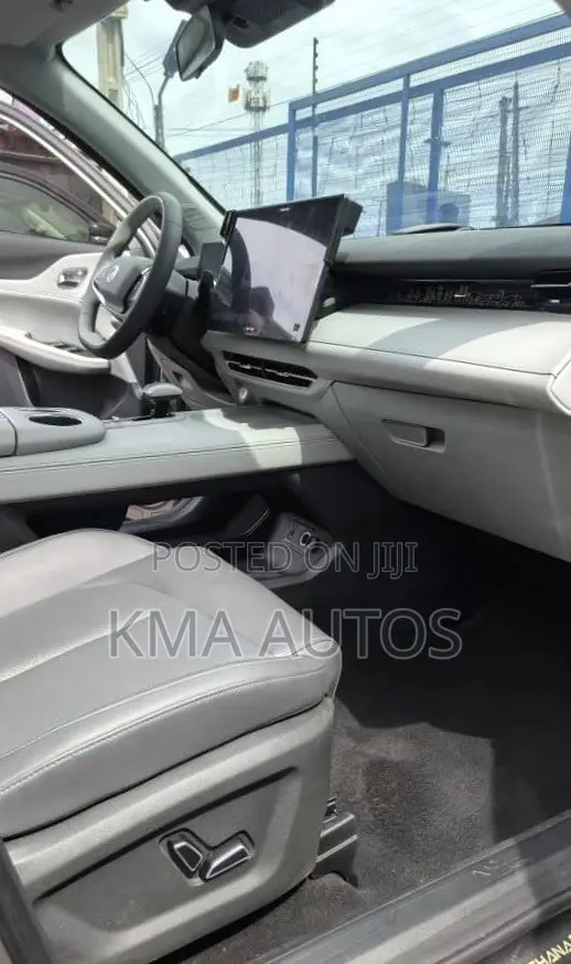 Changan UNI-Z 2024 Silver