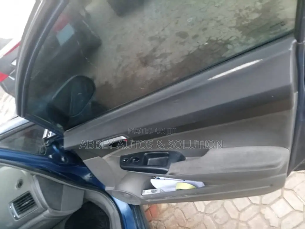 Honda Civic 2007 Blue